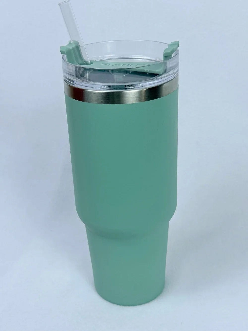Stanley Adventure Quencher H20 FlowState Tumbler 20oz Sage Green Stainless steel